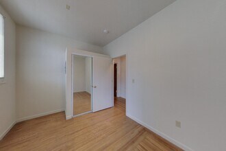 2 Bedrooms, 1 Bathroom 104 floor plan